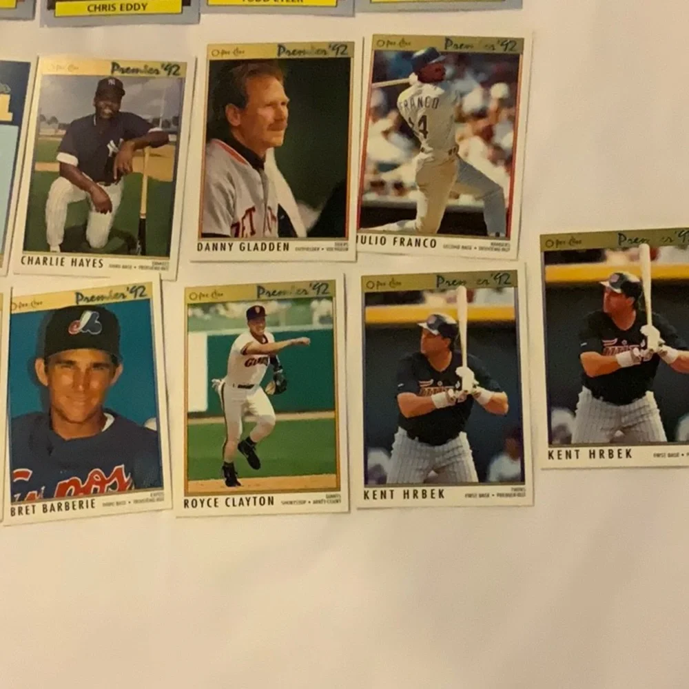 Bundle of Baseball Cards Lot 416